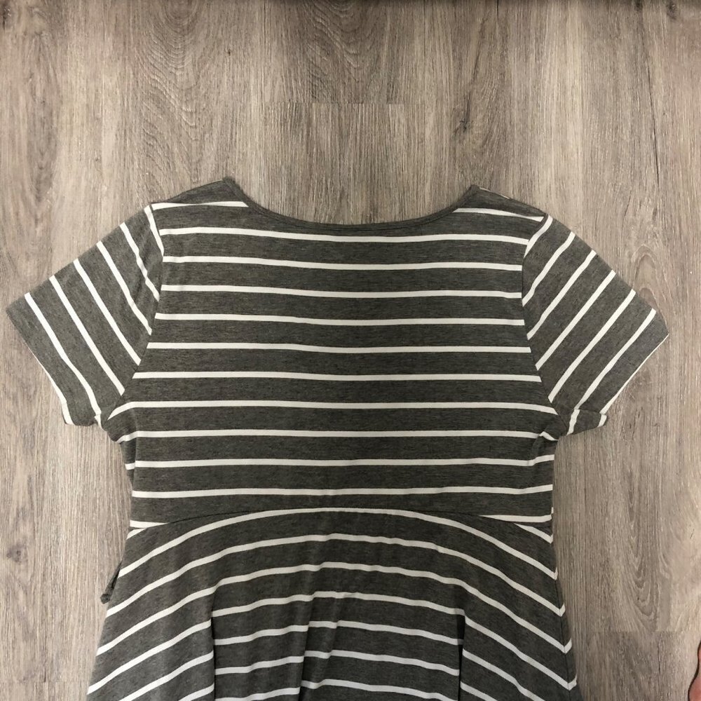 Torrid Women's Size 2X Wrap Dress Striped Surplice Dress Heather Gray Faux Wrap - Picture 6 of 9